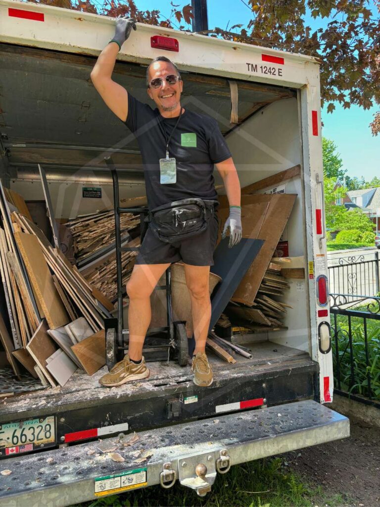 Services-de-Debarras-et-Recyclage-Ecologique-a-Montreal